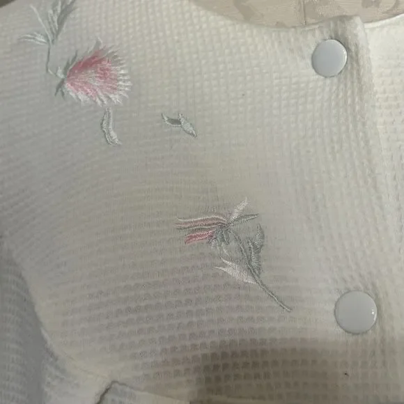 Miss Elaine Waffle Knit Button Snap Embroidered Medium Length Robe Size M - Picture 11 of 16